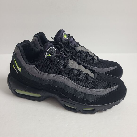 NEW Nike Air Max 95 Retro Logo Shoes CV1635-002 Size 9 Black